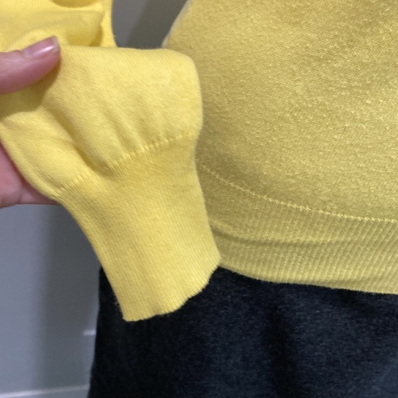 ZARA Yellow Long Sleeve V Neck Sweater - Picture 10 of 12